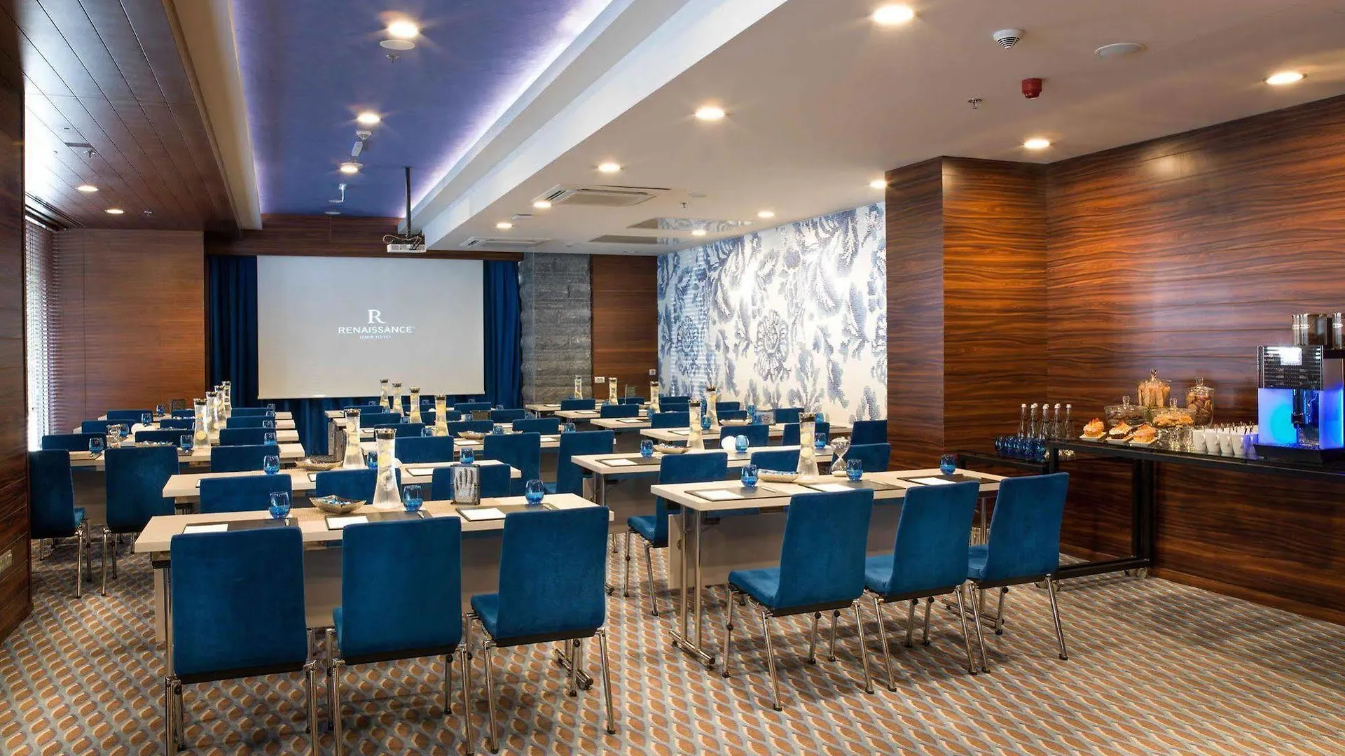 Renaissance Izmir Hotel