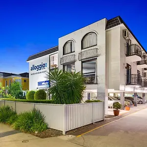 airport-hacienda-motel.queenslandhotels.net/