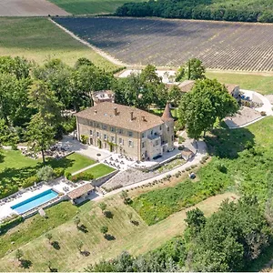 chateau-les-oliviers-de-salettes.hotels-rhonealpes.com/