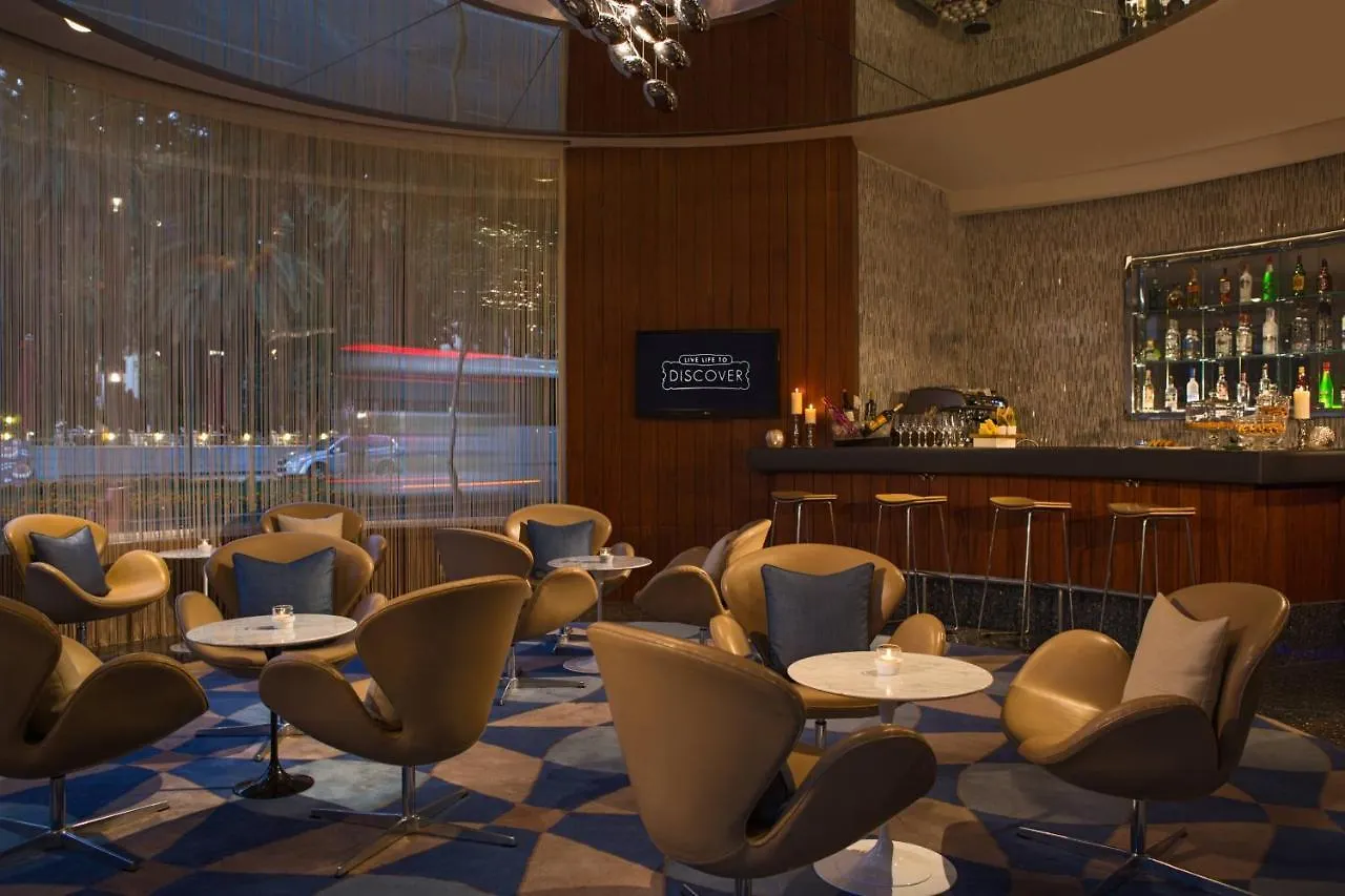 Renaissance Izmir Hotel 5*,